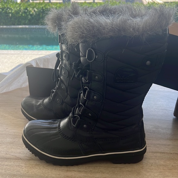 Sorel Toffino  waterproof black/ fur boots - Picture 13 of 14